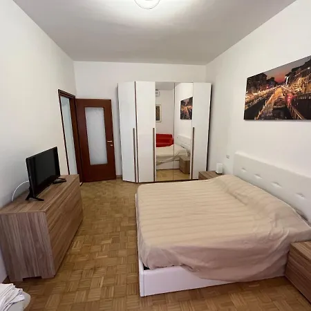 Casa Vittoria A Due Passi Da Milano Lejlighed